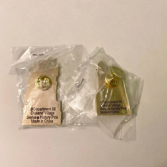 Department 56 Dickens Village  Series Pins Dickens Birthplace Canadian Pub - Picture 2 of 9